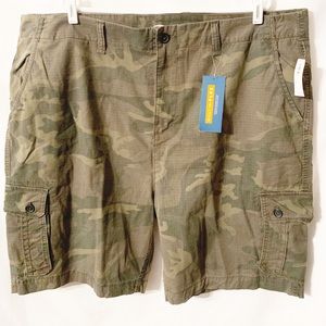 2/$20 NWT Old Navy Men’s Camo Cargo Shorts